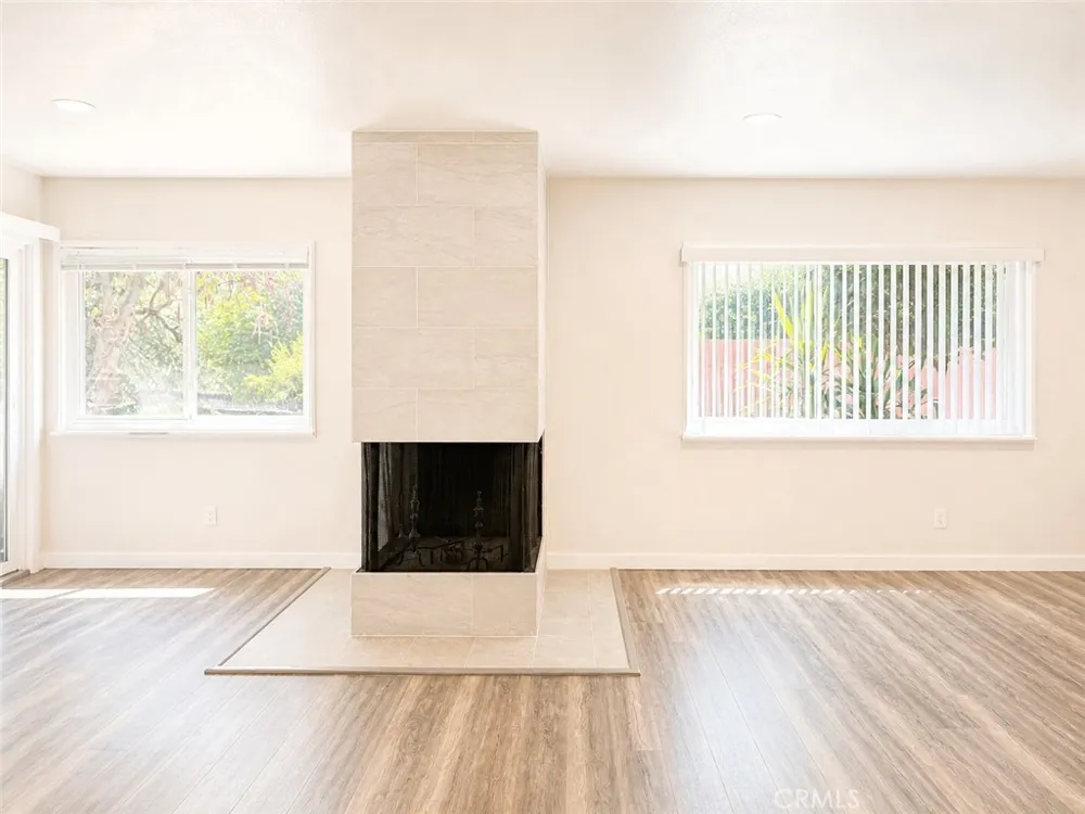 1260 Grove Avenue Upland, CA 91786