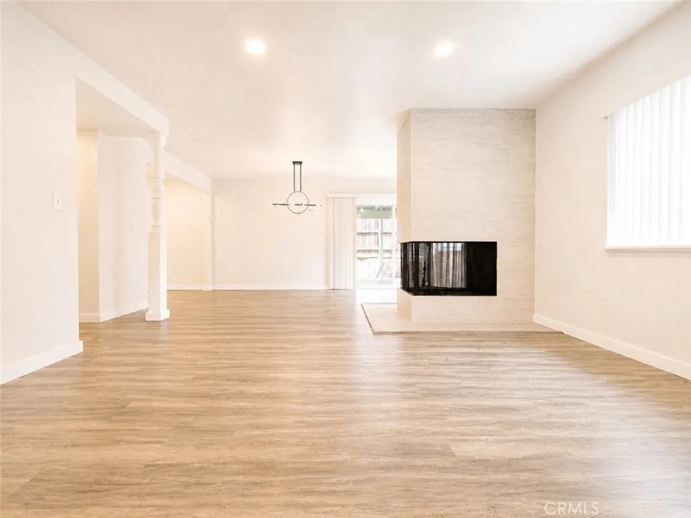 1260 Grove Avenue Upland, CA 91786