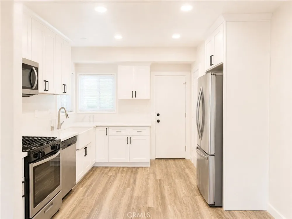 1260 Grove Avenue Upland, CA 91786