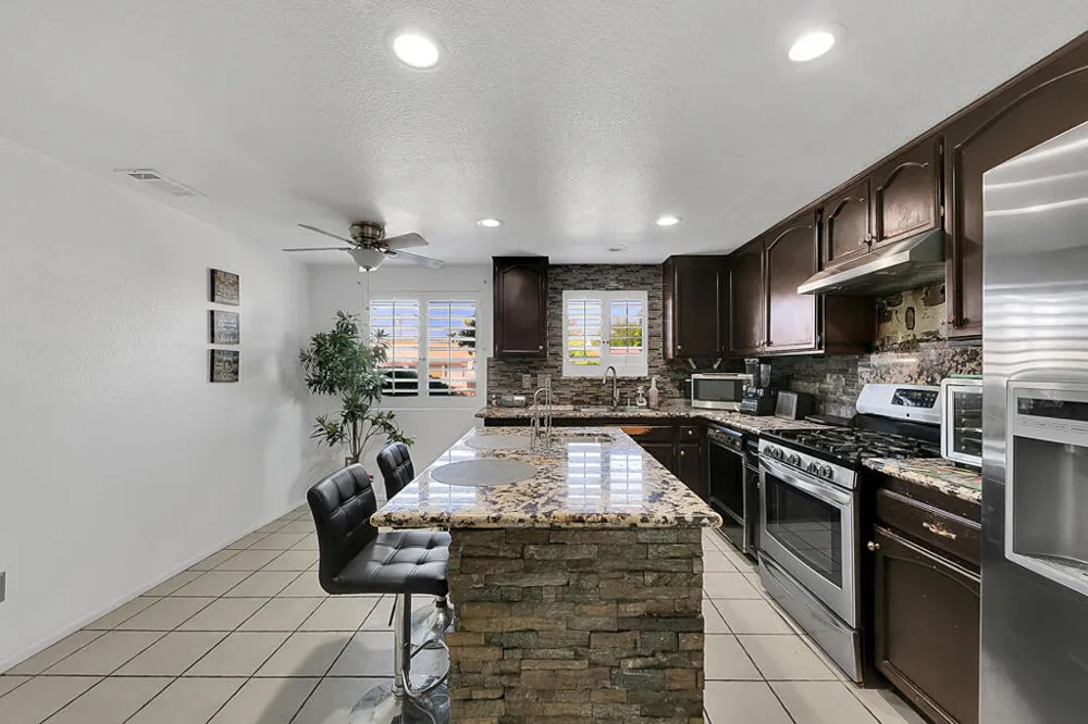 79671 Port Royal Avenue Bermuda Dunes, CA 92203