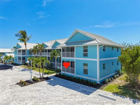 2840 W Gulf Drive #25
