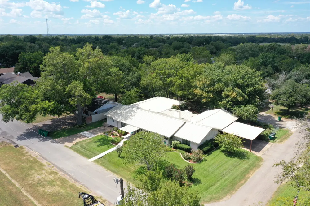 403 Hall Street Fairfield, TX 75840