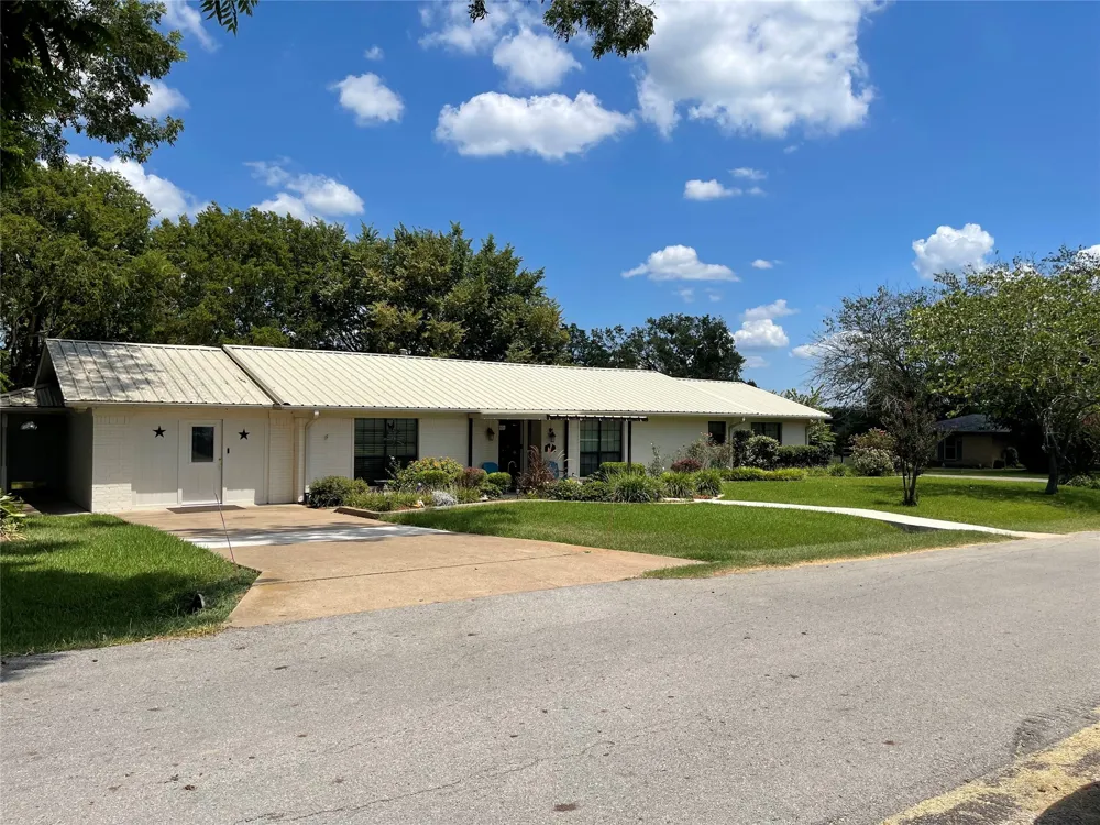 403 Hall Street Fairfield, TX 75840