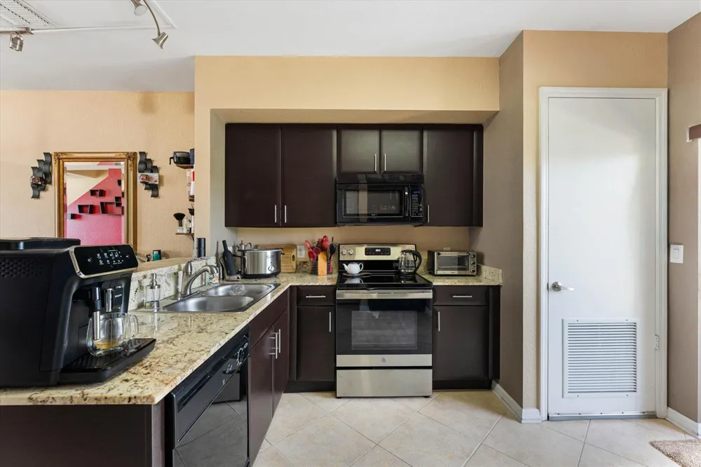 131 NW 2nd Avenue #3 