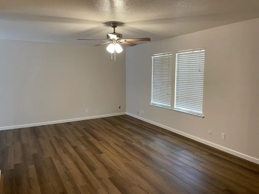363 E Florinda Street Hanford, CA 93230