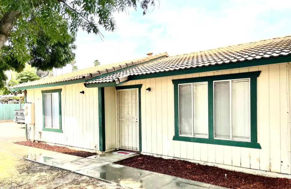 363 E Florinda Street Hanford, CA 93230