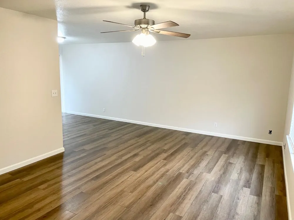 363 E Florinda Street Hanford, CA 93230