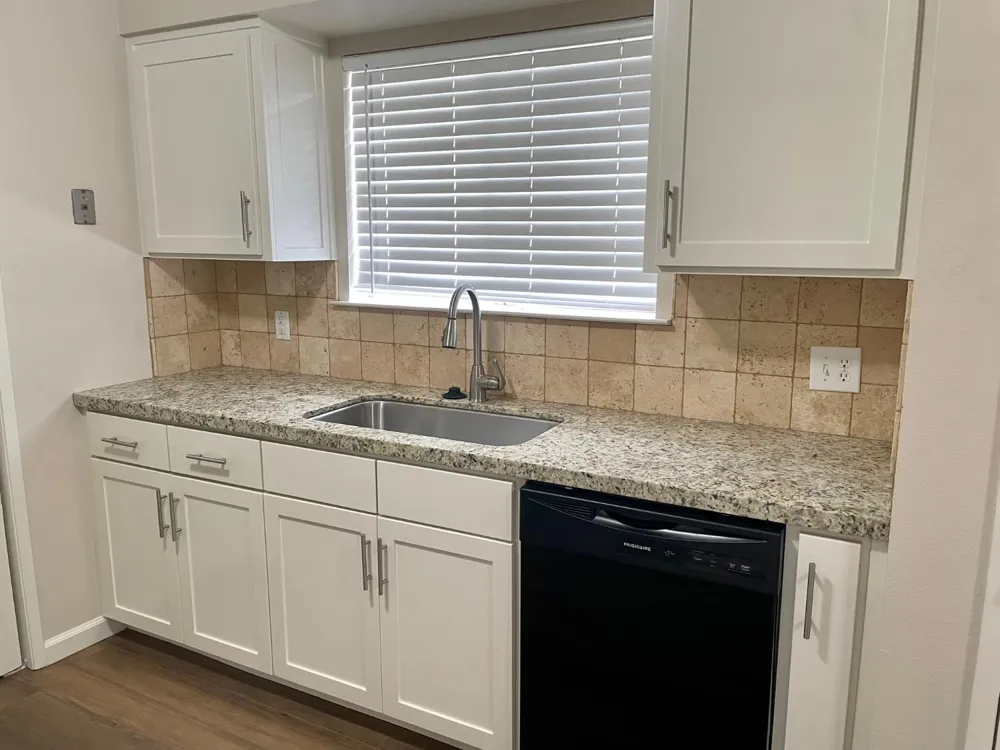 363 E Florinda Street Hanford, CA 93230