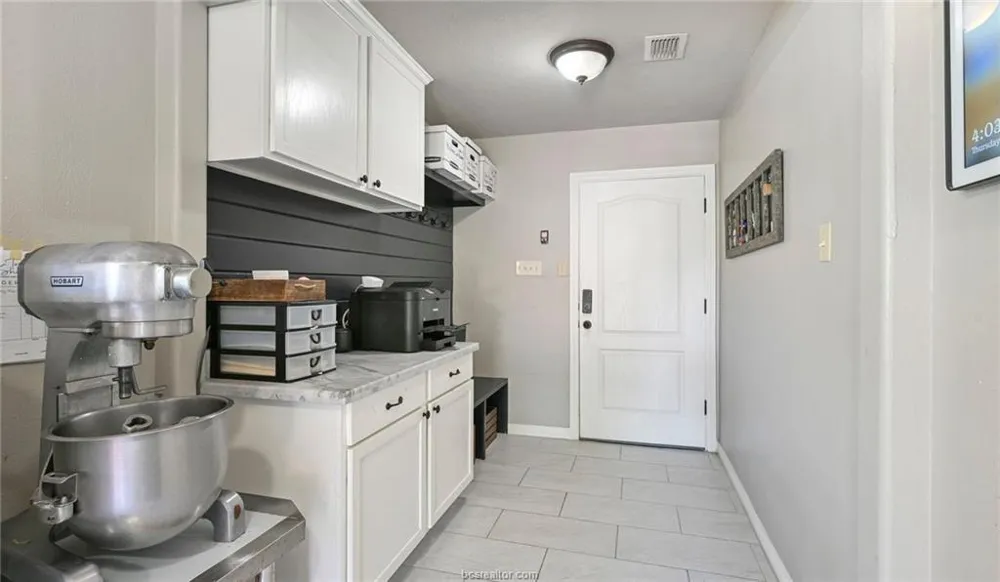 1108 Honeysuckle Ln Caldwell, TX 77836