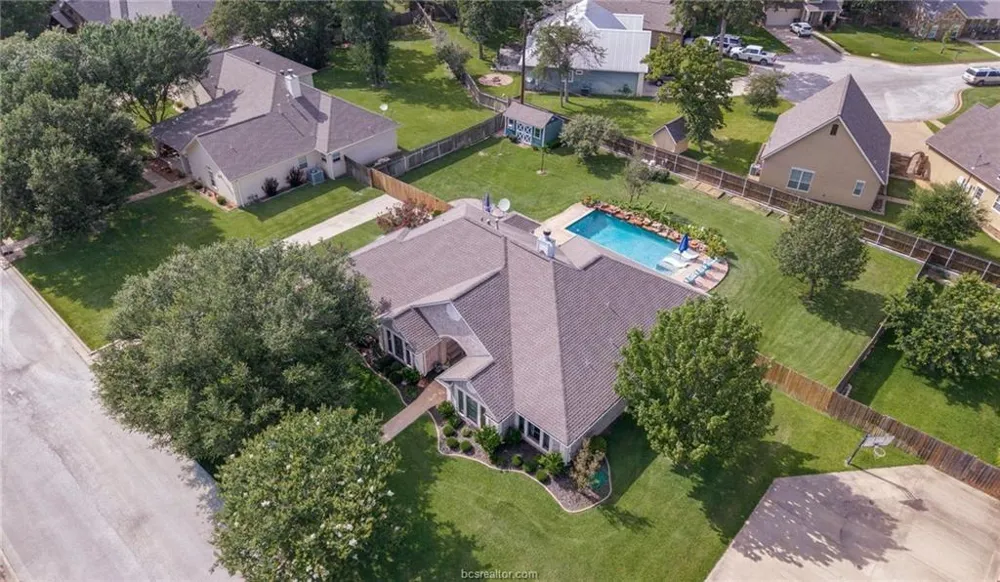 1108 Honeysuckle Ln Caldwell, TX 77836