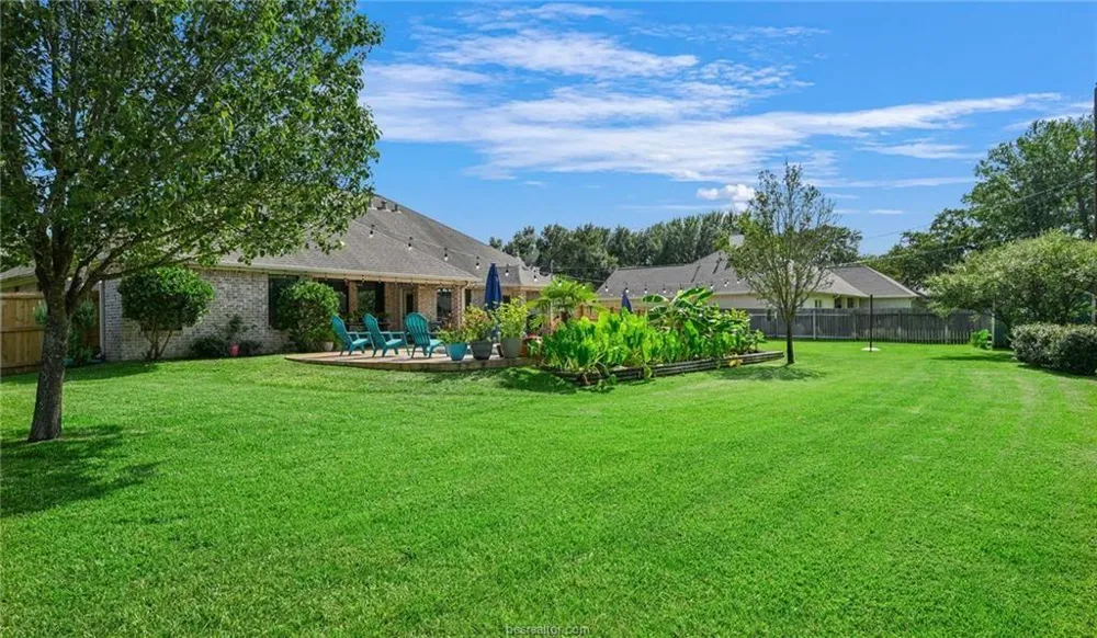 1108 Honeysuckle Ln Caldwell, TX 77836