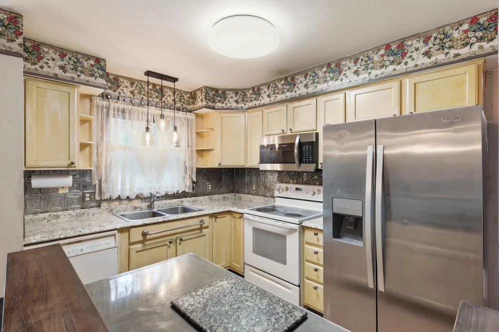 5850 E Napier Avenue Bainbridge Township, MI 49022