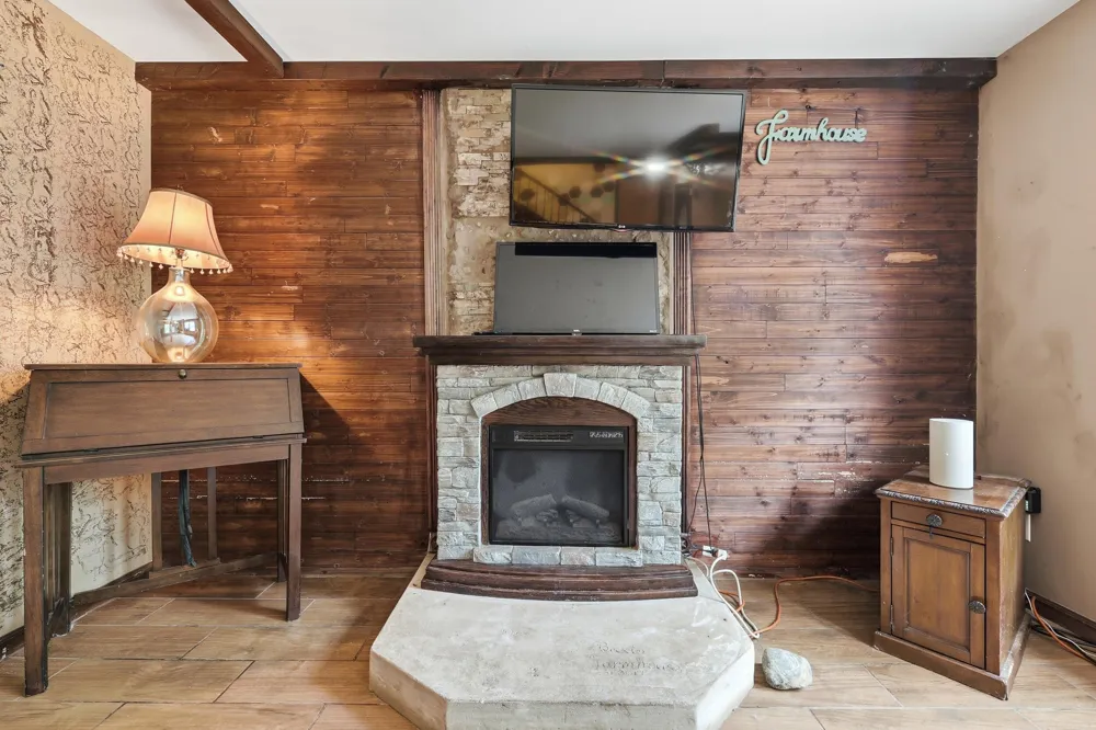 5850 E Napier Avenue Bainbridge Township, MI 49022