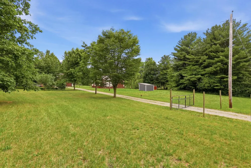 5850 E Napier Avenue Bainbridge Township, MI 49022
