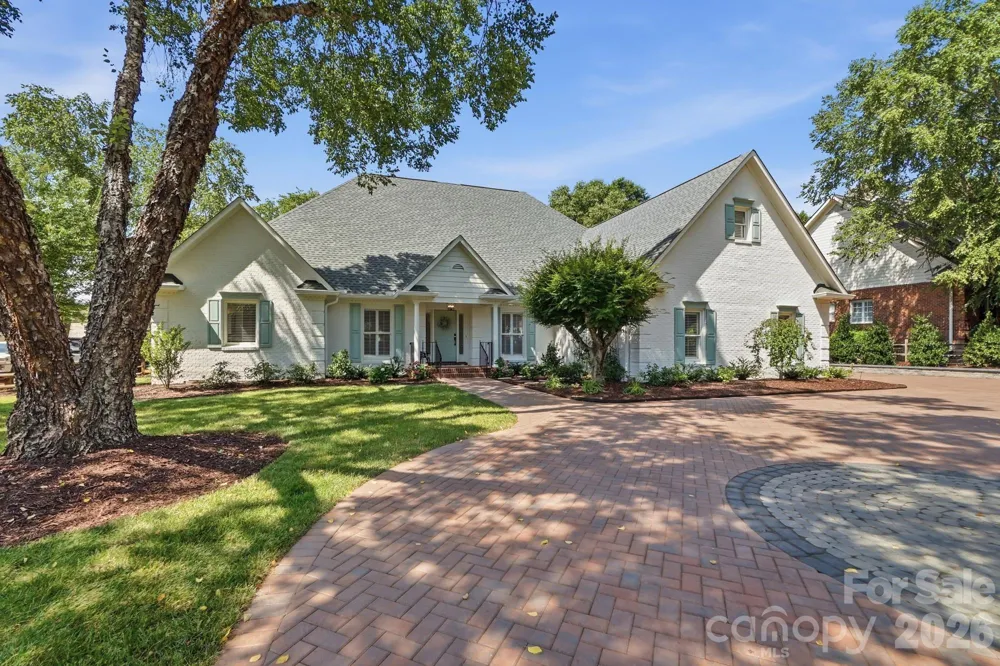 1136 Concord Road Davidson, NC 28036