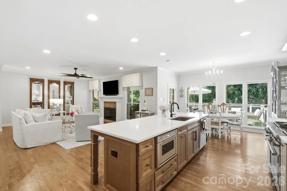 1136 Concord Road Davidson, NC 28036