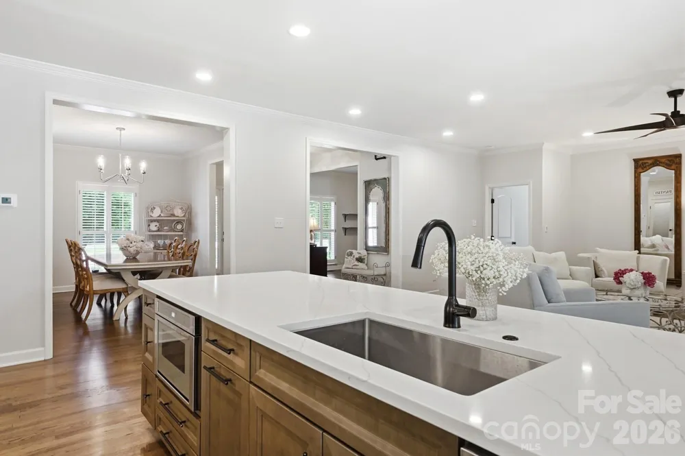 1136 Concord Road Davidson, NC 28036