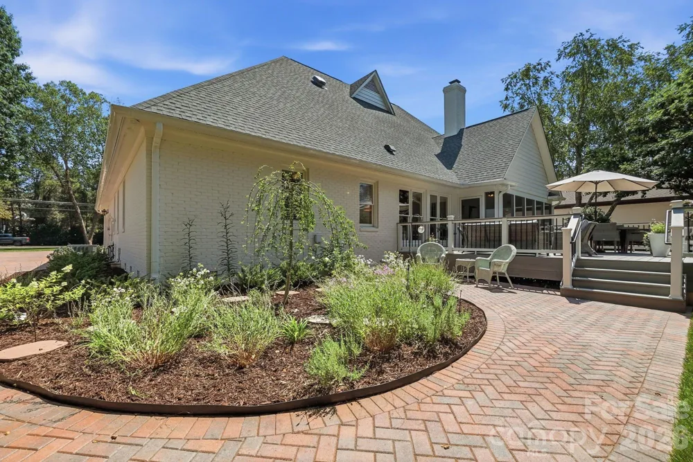 1136 Concord Road Davidson, NC 28036