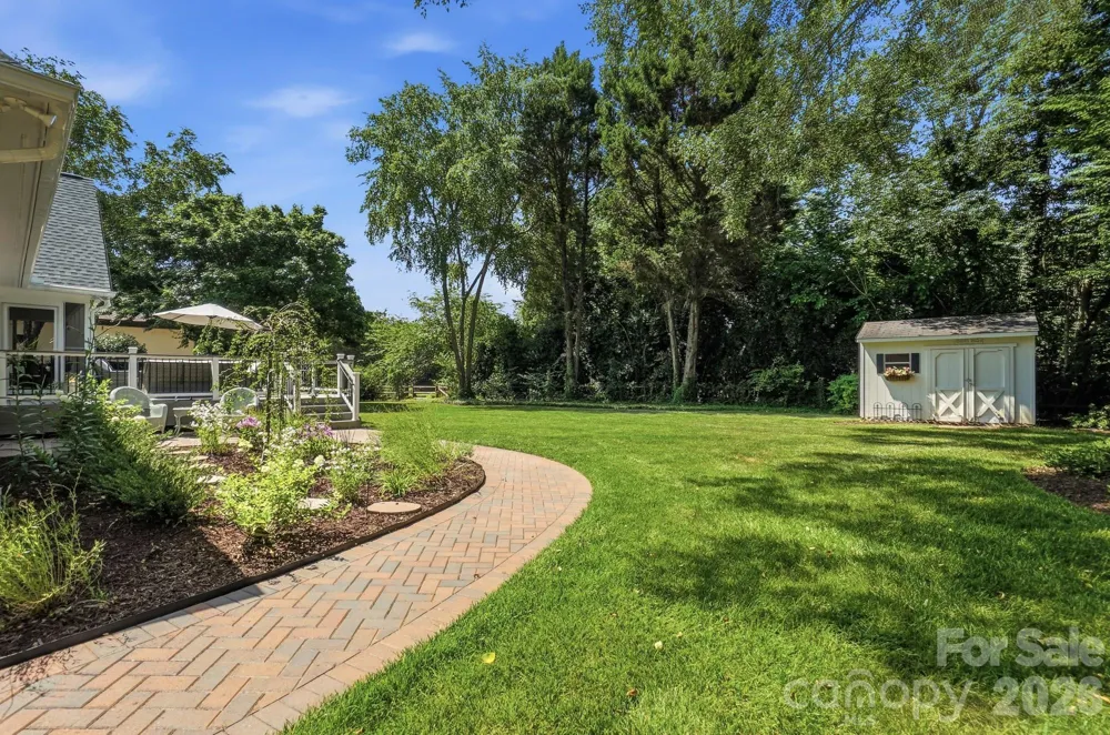 1136 Concord Road Davidson, NC 28036