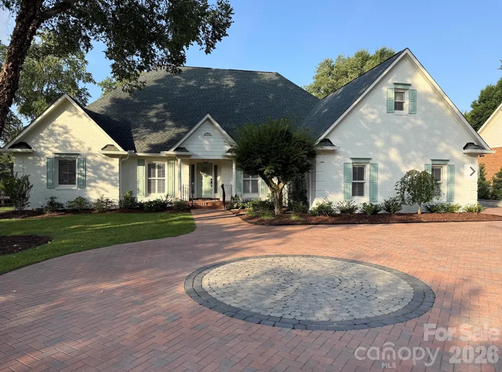 1136 Concord Road Davidson, NC 28036