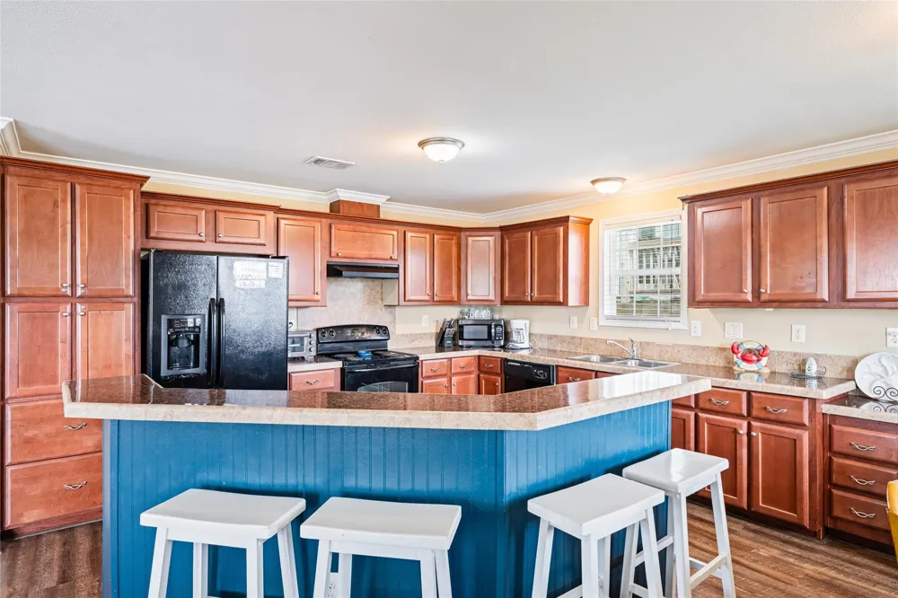 975 S Redfish Crystal Beach, TX 77650