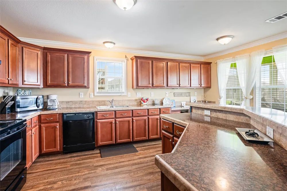 975 S Redfish Crystal Beach, TX 77650