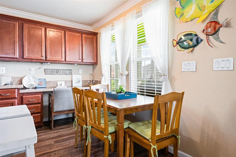 975 S Redfish Crystal Beach, TX 77650