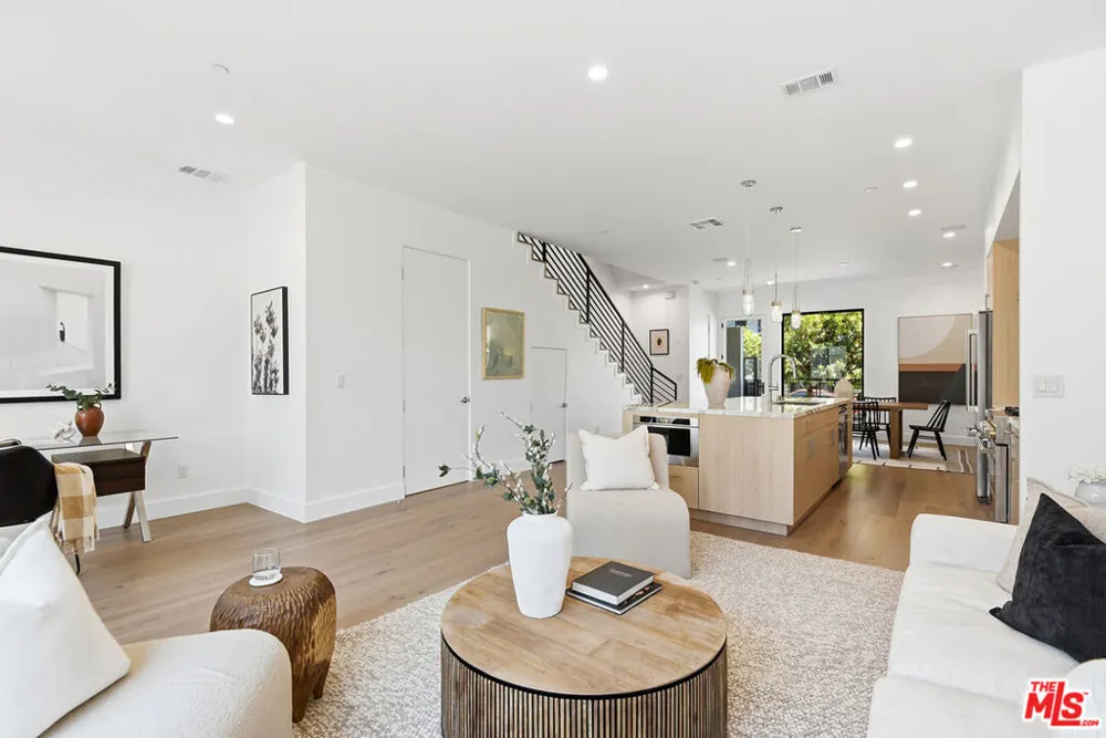 4095 Sawtelle Boulevard #C Culver City, CA 90066
