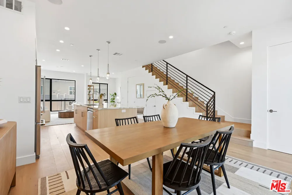 4095 Sawtelle Boulevard #C Culver City, CA 90066