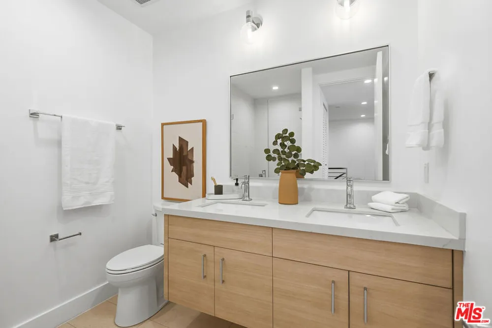 4095 Sawtelle Boulevard #C Culver City, CA 90066