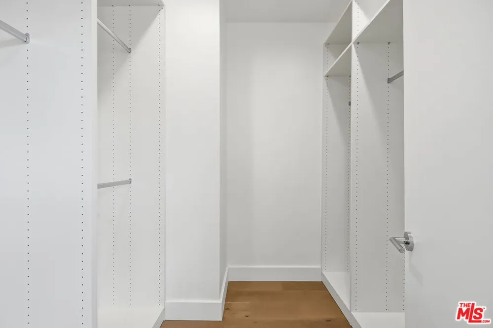 4095 Sawtelle Boulevard #C Culver City, CA 90066
