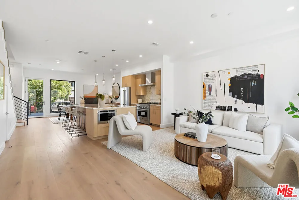 4095 Sawtelle Boulevard #C Culver City, CA 90066