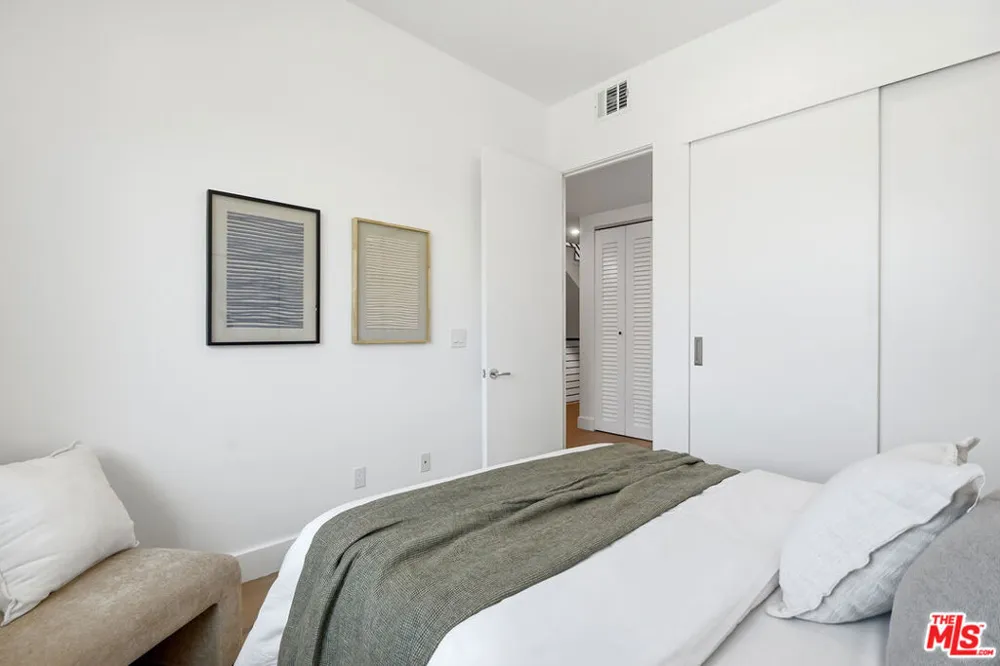 4095 Sawtelle Boulevard #C Culver City, CA 90066