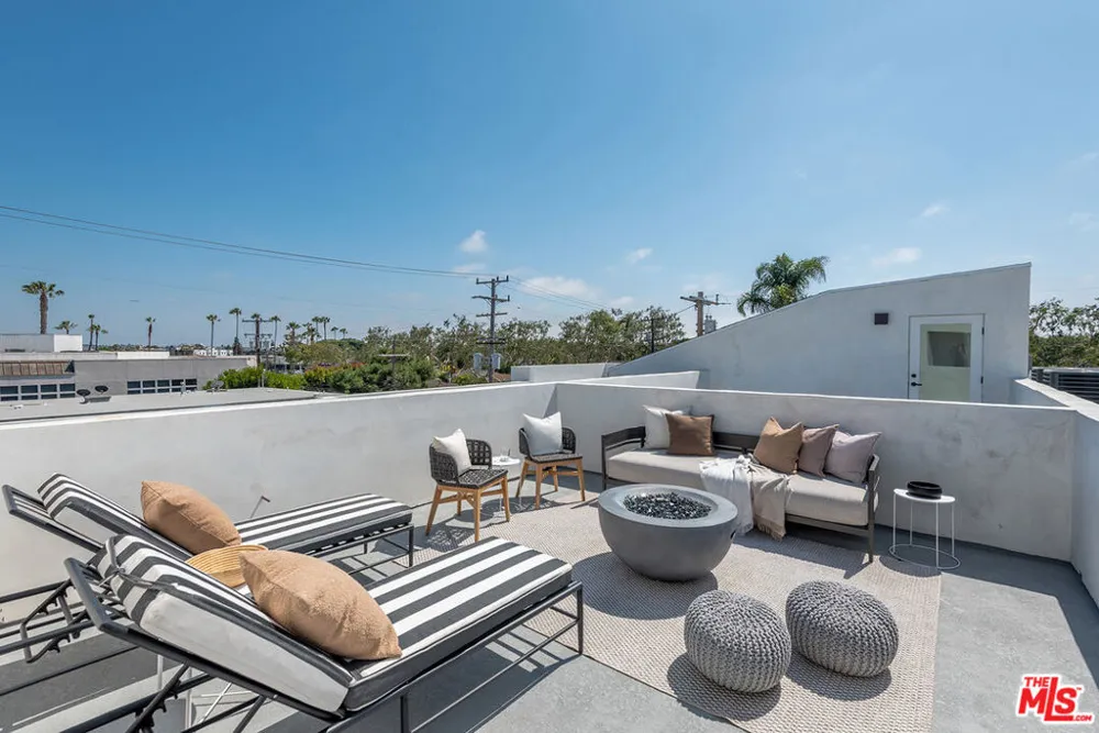 4095 Sawtelle Boulevard #C Culver City, CA 90066