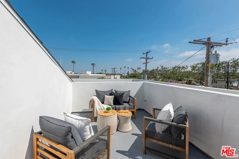 4095 Sawtelle Boulevard #A Culver City, CA 90066