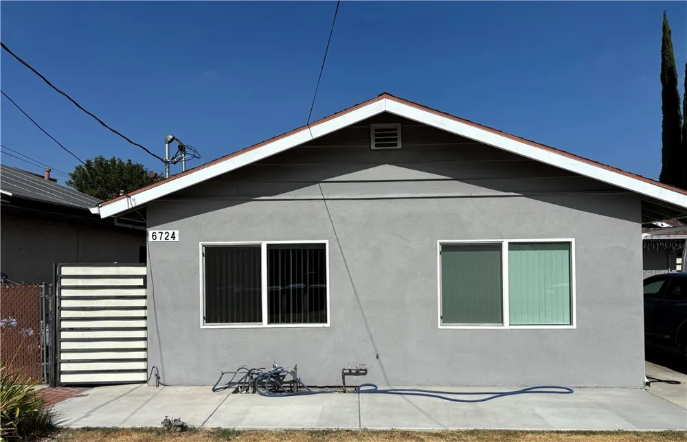 6724 Nagle Van Nuys, CA 91401