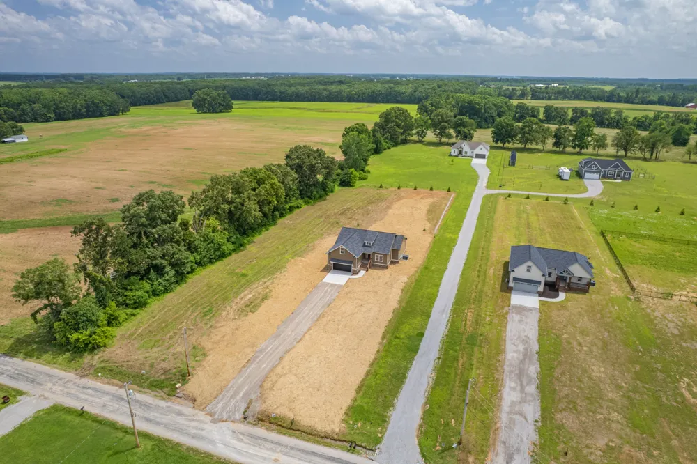 370 Dugout Rd Summertown, TN 38483