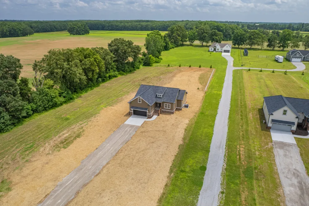 370 Dugout Rd Summertown, TN 38483