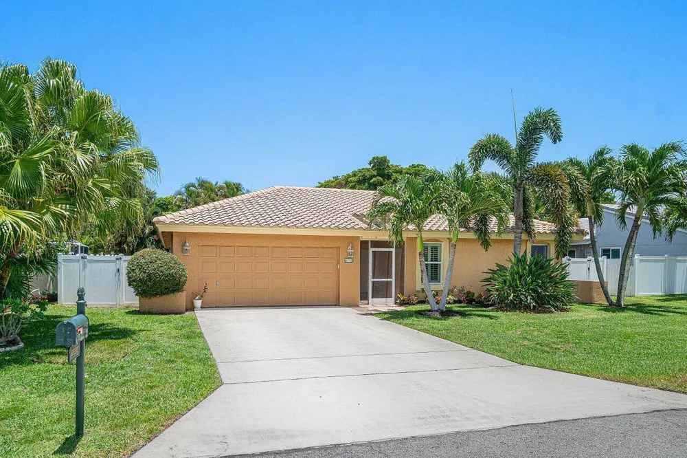 6930 NW 2nd Terrace Boca Raton, FL 33487