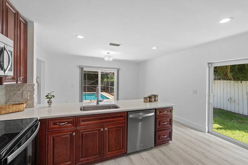 6930 NW 2nd Terrace Boca Raton, FL 33487