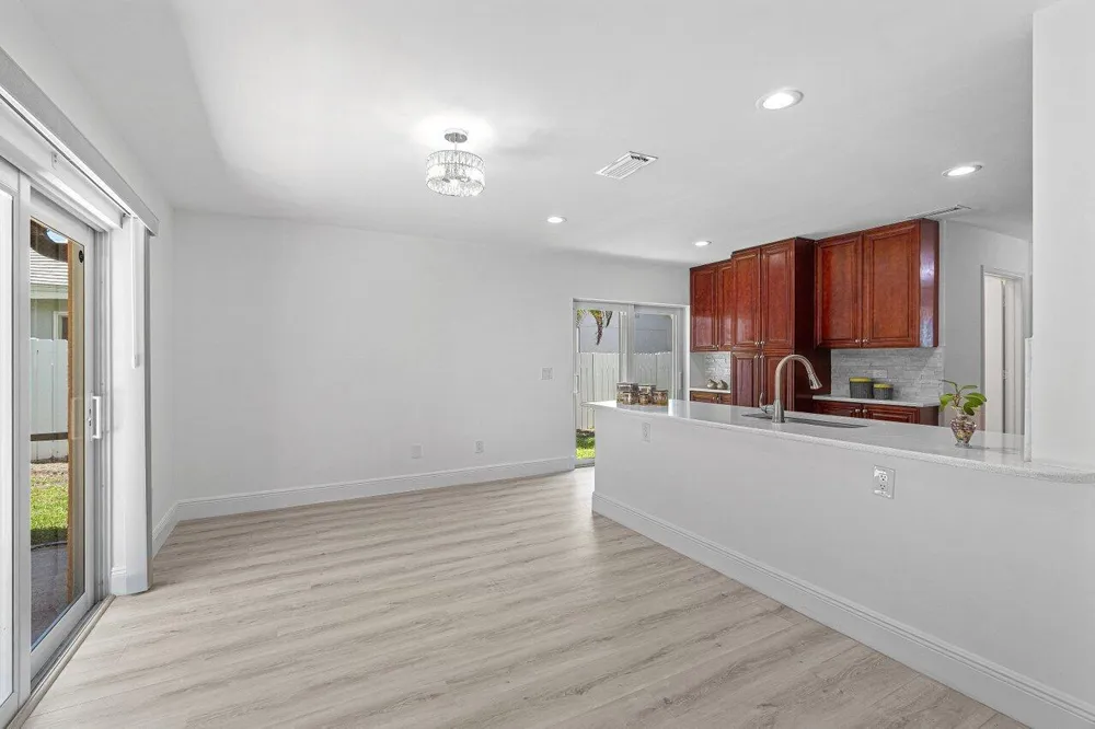 6930 NW 2nd Terrace Boca Raton, FL 33487