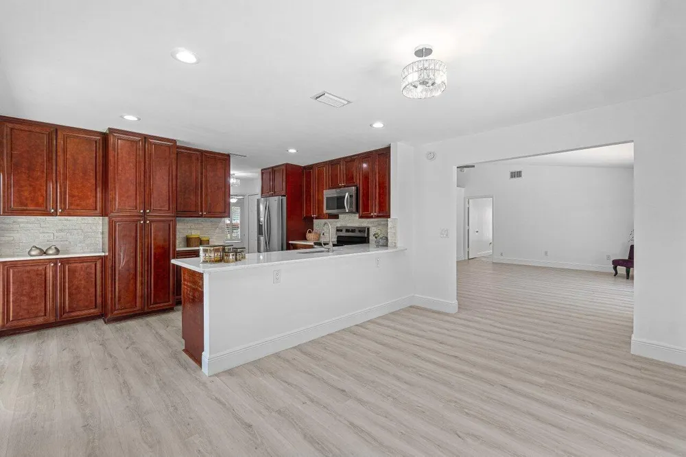 6930 NW 2nd Terrace Boca Raton, FL 33487