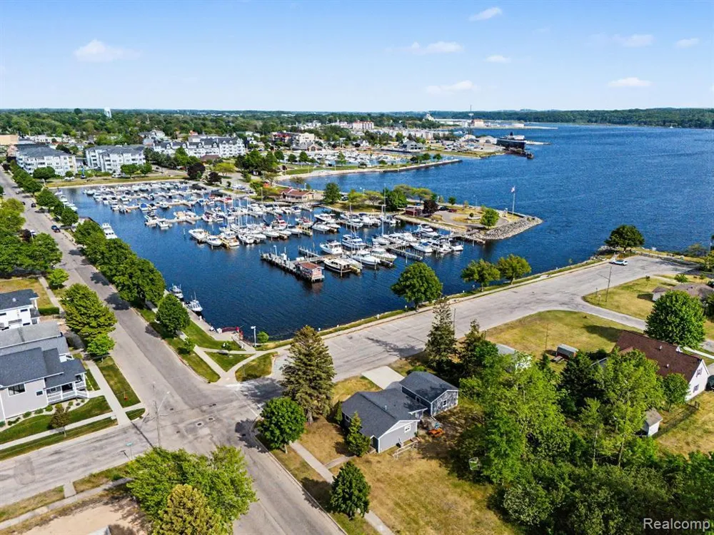 701 W Loomis Street Ludington, MI 49431