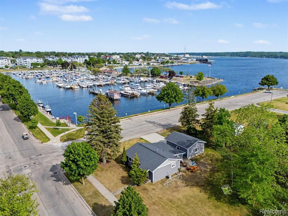 701 W Loomis Street Ludington, MI 49431