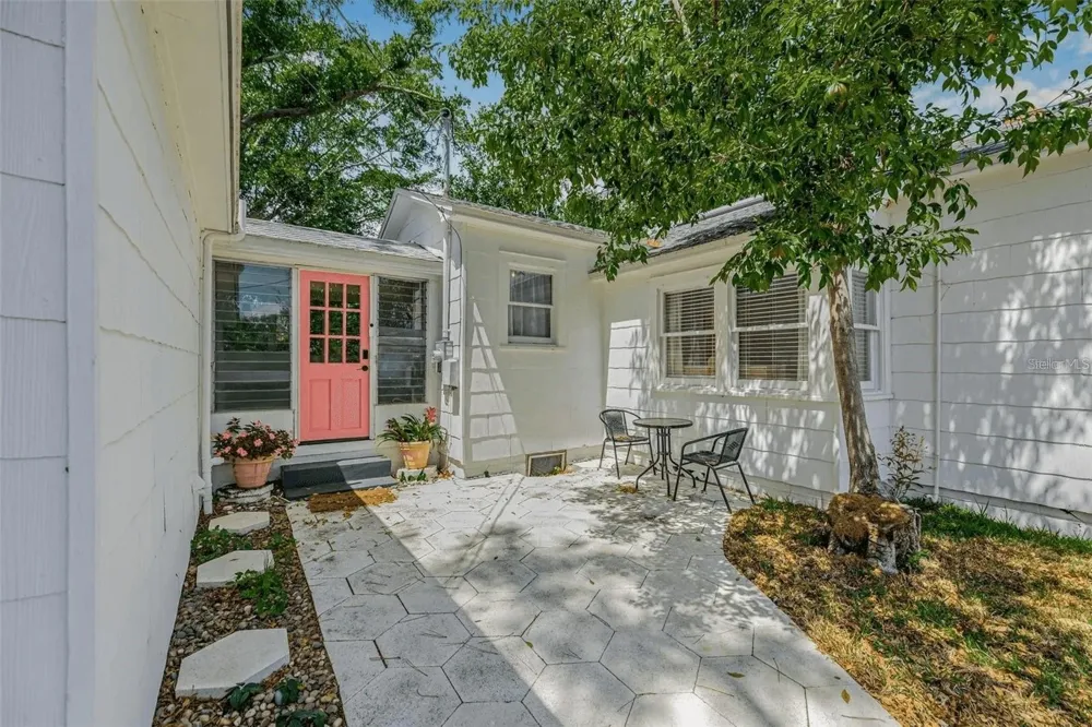 3500 6TH AVENUE St Petersburg, FL 33713