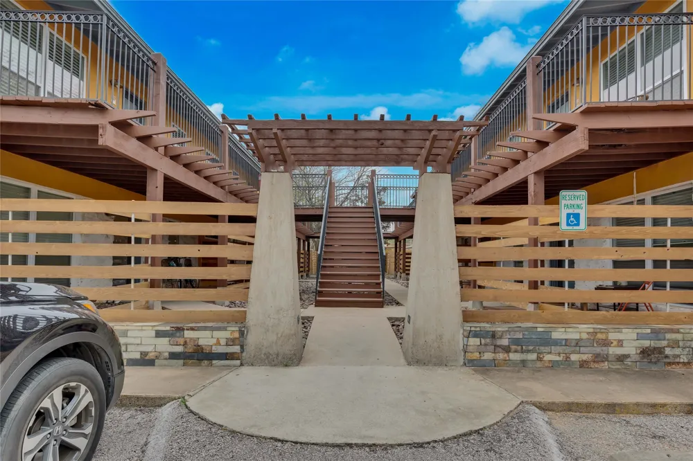 1917 Barge Street #104 Austin, TX 78745