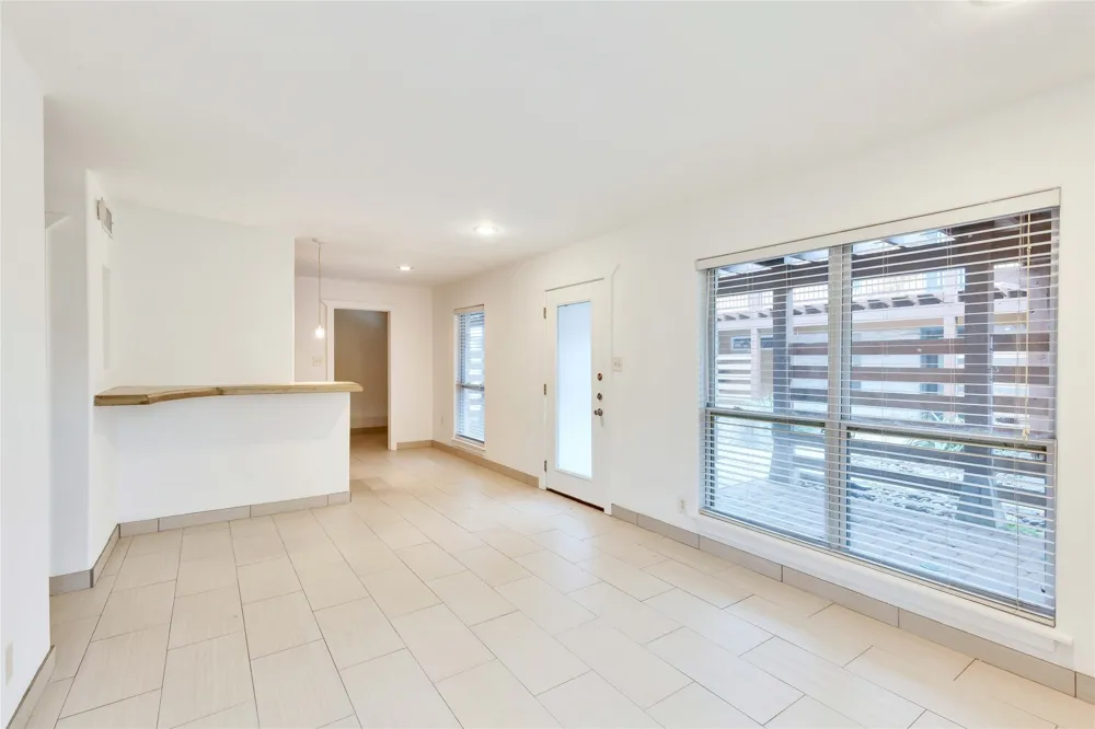 1917 Barge Street #104 Austin, TX 78745