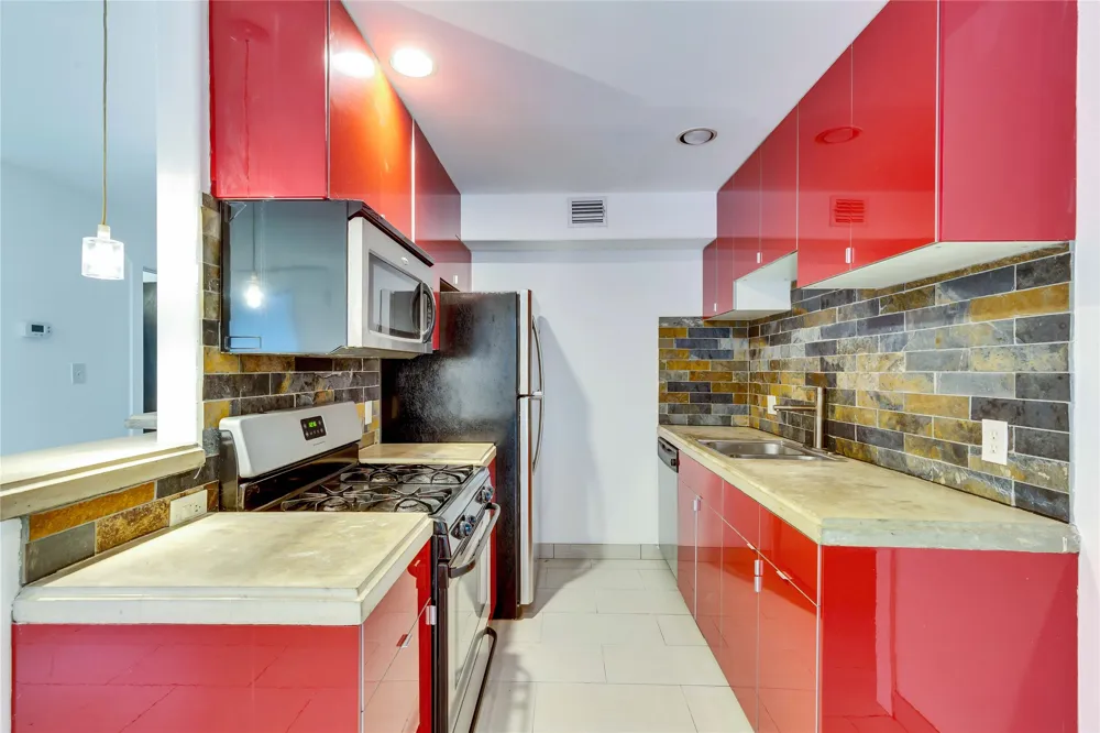 1917 Barge Street #104 Austin, TX 78745