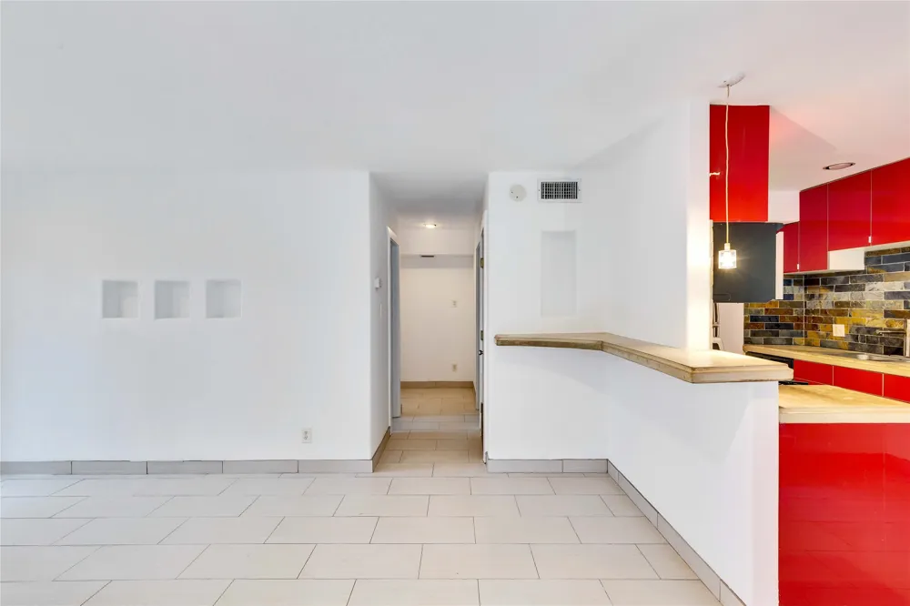 1917 Barge Street #104 Austin, TX 78745