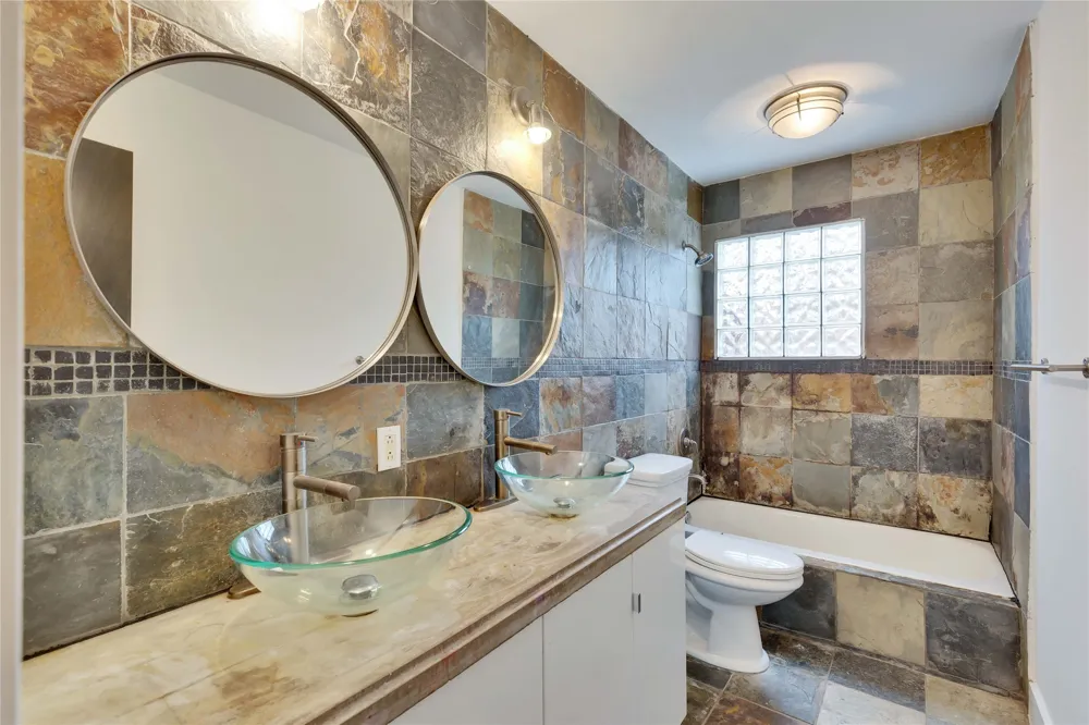 1917 Barge Street #104 Austin, TX 78745